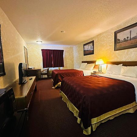 Studio 7 On Main West Fargo Экстерьер фото