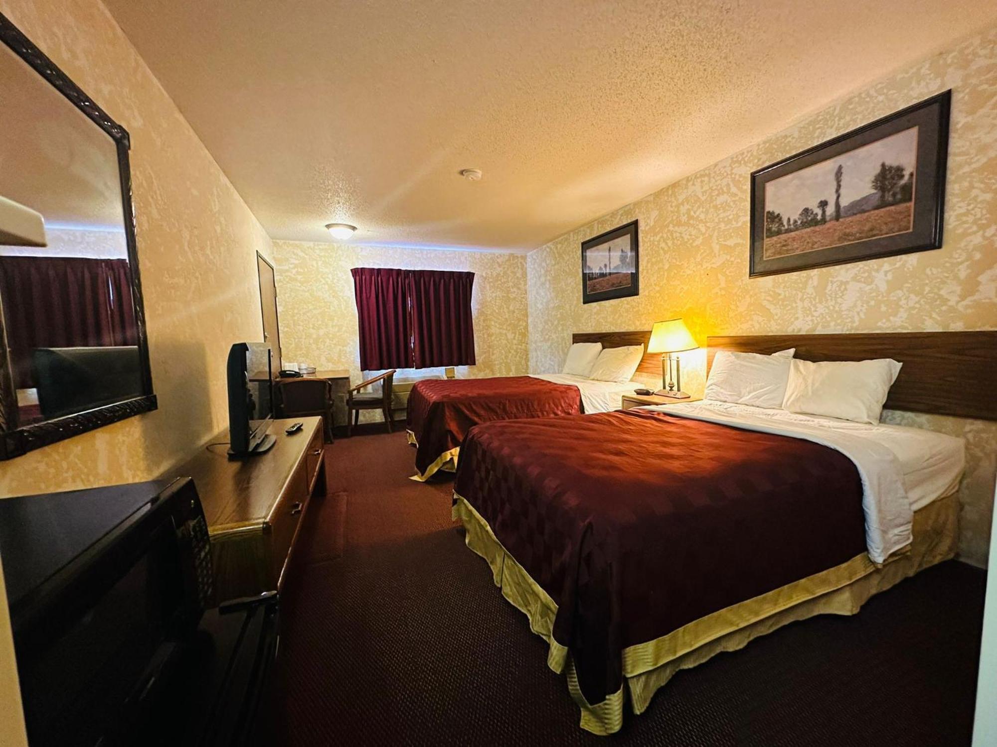 Studio 7 On Main West Fargo Экстерьер фото
